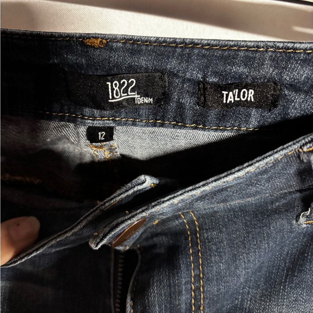 1822 Denim Dark Blue Distressed Ankle Jeans - Picture 4 of 6